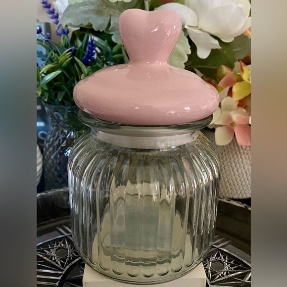 🆕💘 PINK HEART LID DECORATIVE GLASS CANDY & TRINKET JAR. BRAND NEW! - Picture 2 of 11
